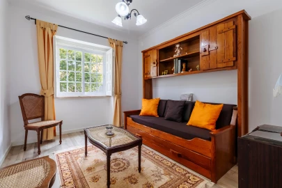 Moradia T5 para Venda em Algueirão-Mem Martins