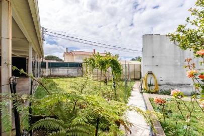 Moradia T5 para Venda em Algueirão-Mem Martins