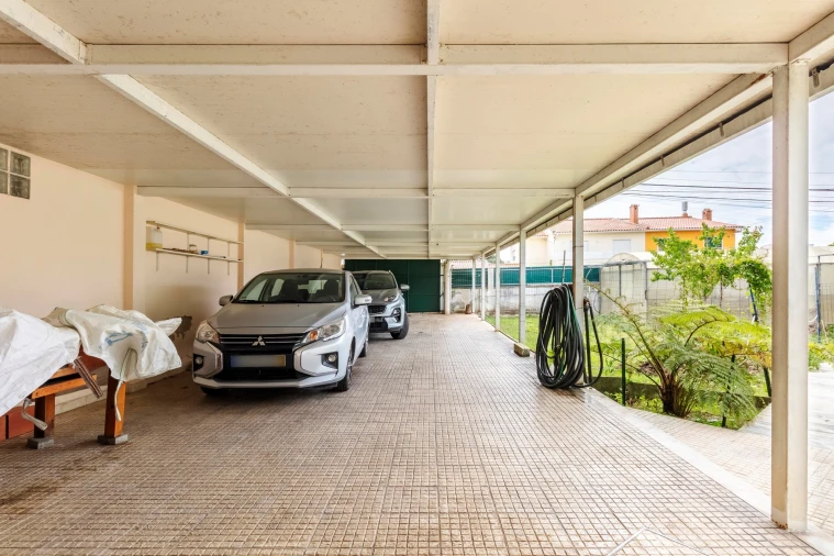 Moradia T5 para Venda em Algueirão-Mem Martins Foto 83