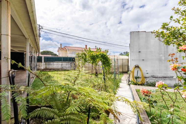 Moradia T5 para Venda em Algueirão-Mem Martins Foto 85