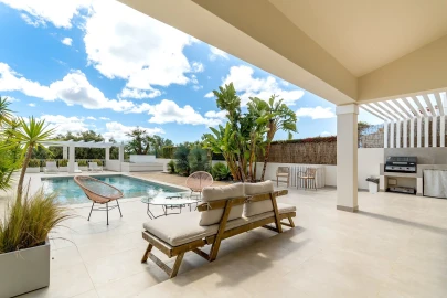 Moradia T4 para Venda em Quarteira