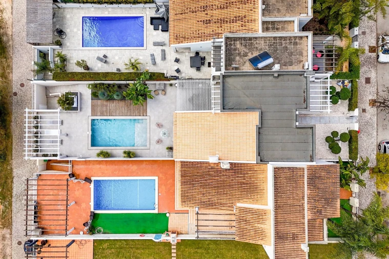 Moradia T4 para Venda em Quarteira Foto 35