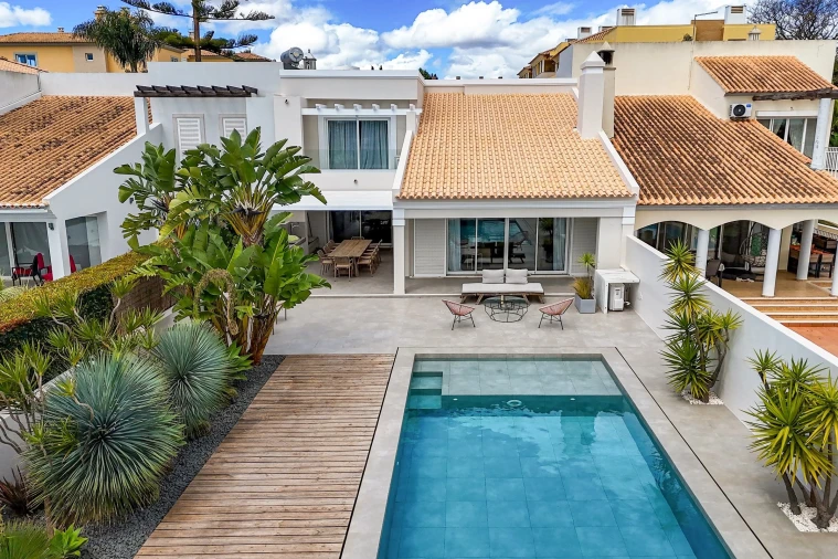 Moradia T4 para Venda em Quarteira Foto 33