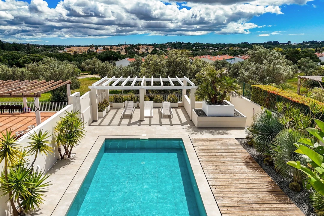 Moradia T4 para Venda em Quarteira Foto 34