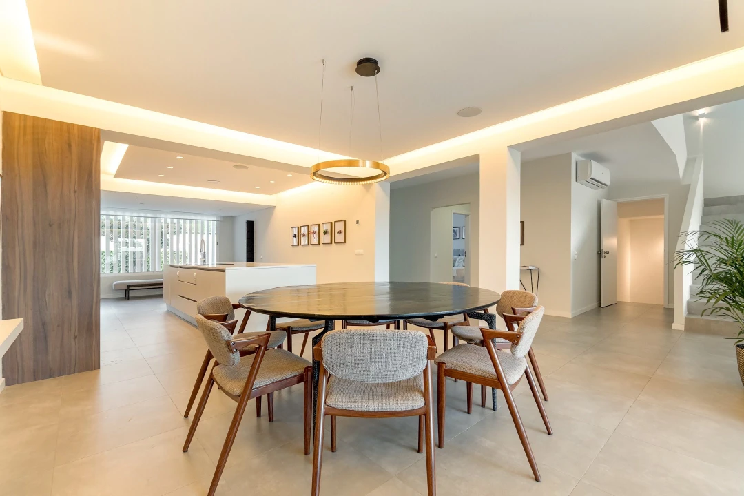 Moradia T4 para Venda em Quarteira Foto 9