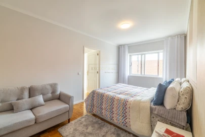 Apartamento T2 para Venda em Campanhã