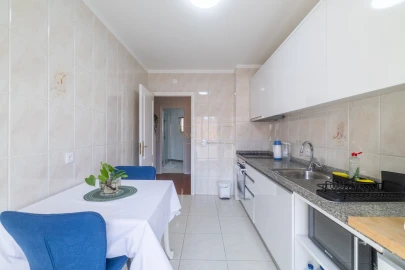 Apartamento T2 para Venda em Campanhã