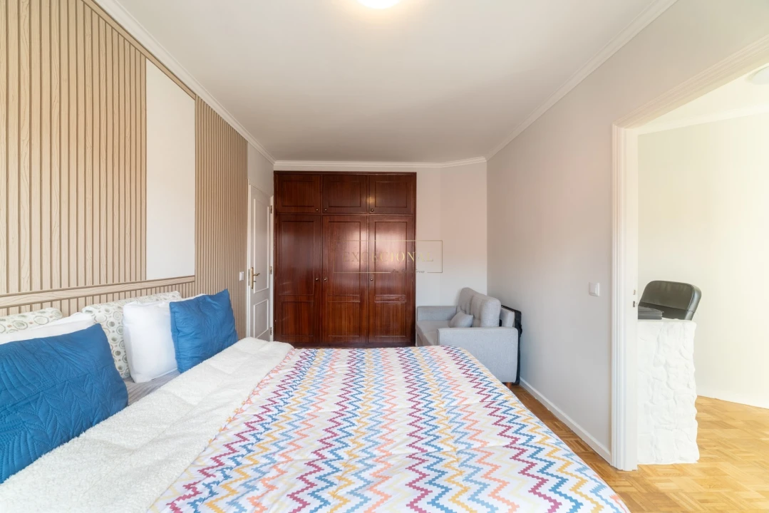 Apartamento T2 para Venda em Campanhã Foto 3