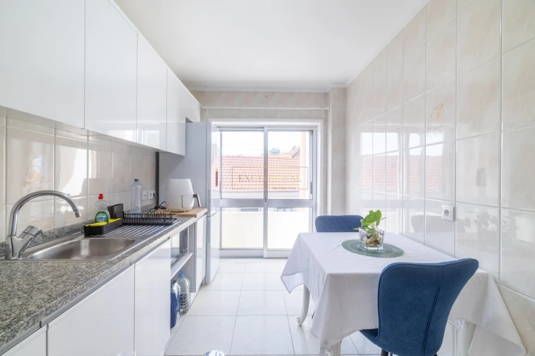 Apartamento T2 para Venda em Campanhã Foto 9