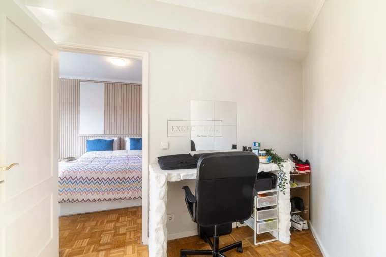 Apartamento T2 para Venda em Campanhã Foto 5