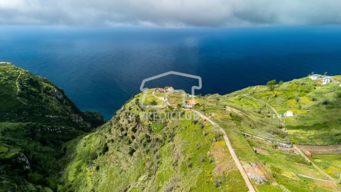 Terreno para Venda em Fajã da Ovelha