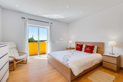 Moradia T3 para Venda em Quarteira