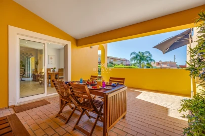 Moradia T3 para Venda em Quarteira