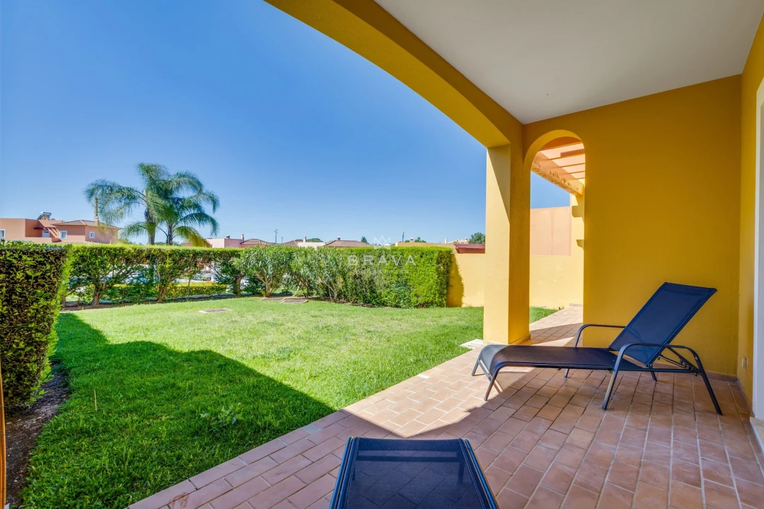 Moradia T3 para Venda em Quarteira Foto 6