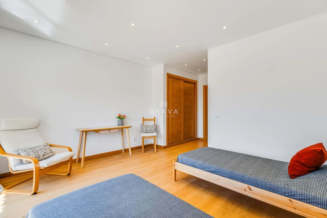 Moradia T3 para Venda em Quarteira Foto 24