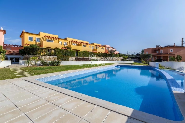 Moradia T3 para Venda em Quarteira Foto 30