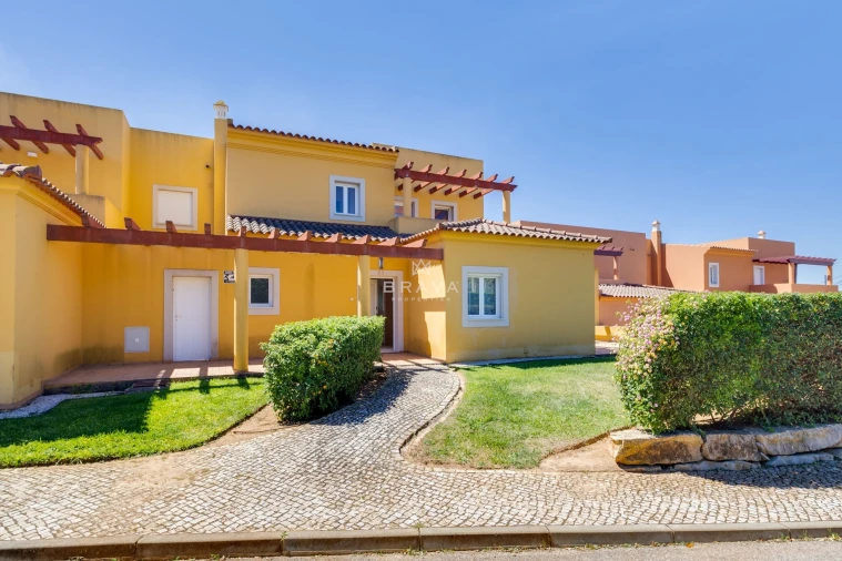 Moradia T3 para Venda em Quarteira Foto 26