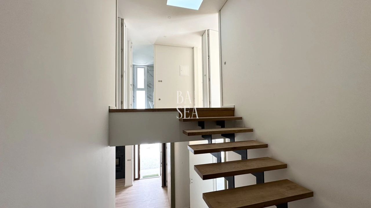 Moradia T4 para Venda em Palmeira Foto 8