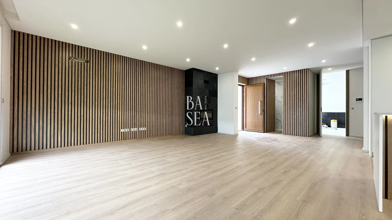 Moradia T4 para Venda em Palmeira Foto 2