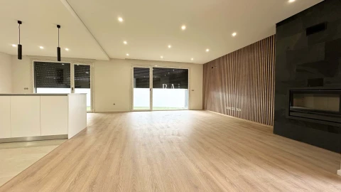 Moradia T4 para Venda em Palmeira