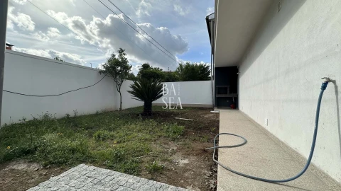 Moradia T4 para Venda em Palmeira