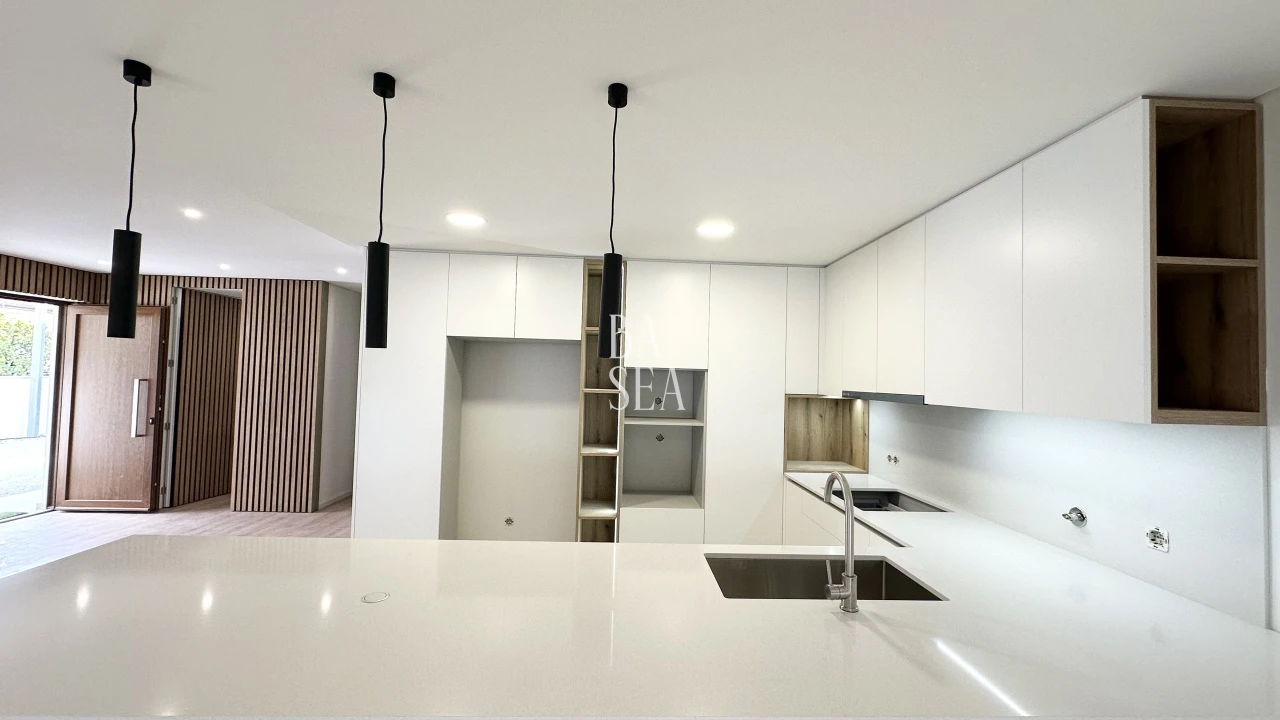 Moradia T4 para Venda em Palmeira Planta 5