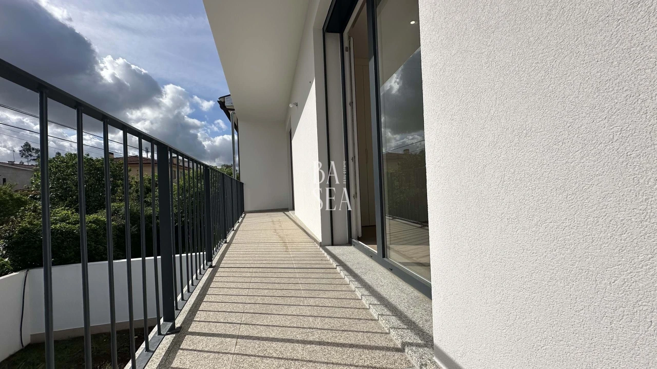 Moradia T4 para Venda em Palmeira Foto 15