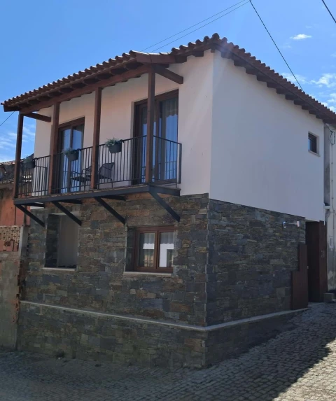Moradia T2 para Venda em Vilarelhos