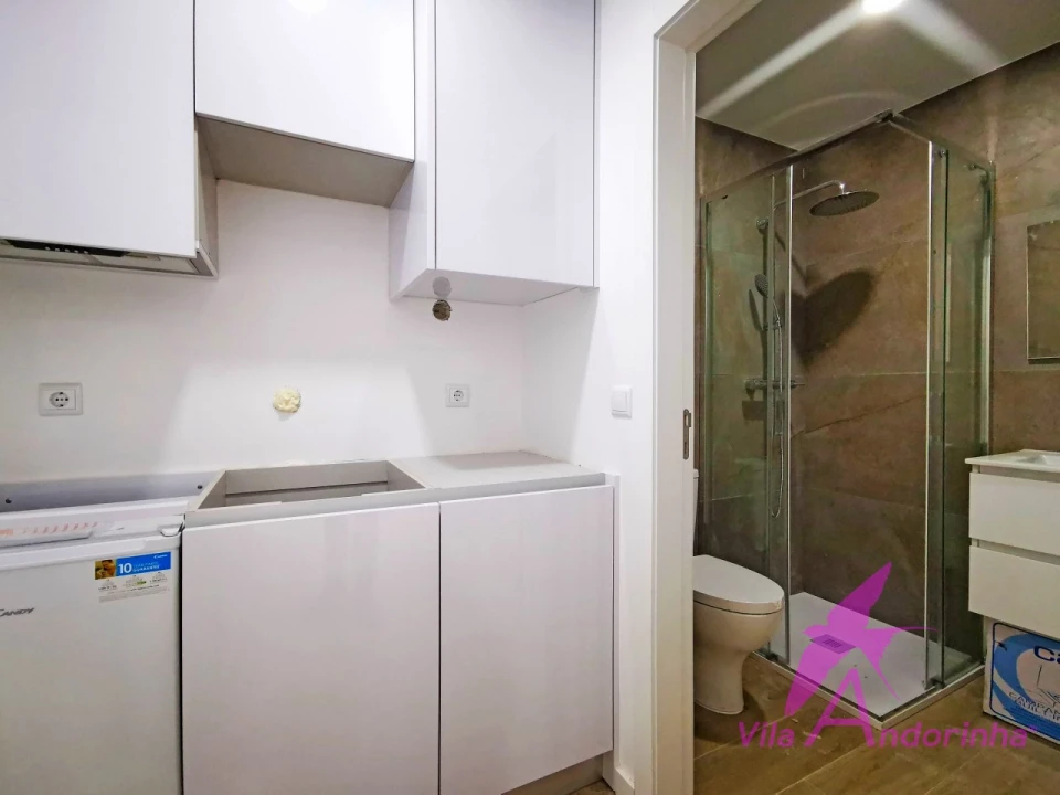 Loja para Arrendamento em Santa Maria Maior e Monserrate e Meadela Foto 5