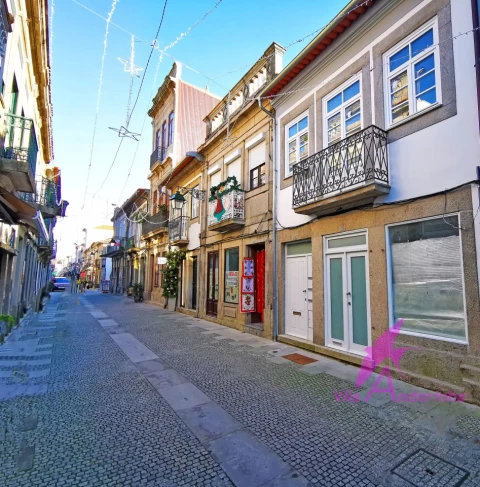 Loja para Arrendamento em Santa Maria Maior e Monserrate e Meadela