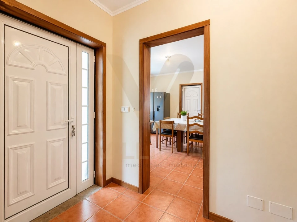 Moradia T3 para Venda em Bárrio e Cepões Foto 5