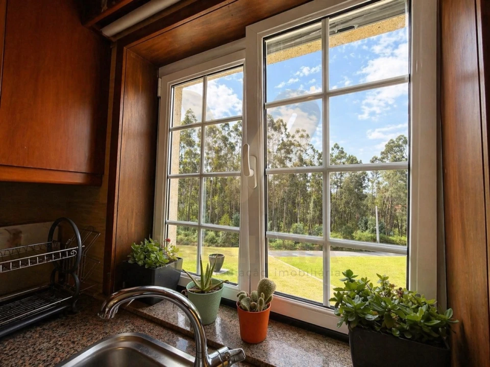 Moradia T3 para Venda em Bárrio e Cepões Foto 9