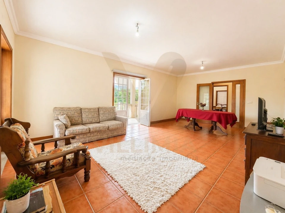 Moradia T3 para Venda em Bárrio e Cepões Foto 12