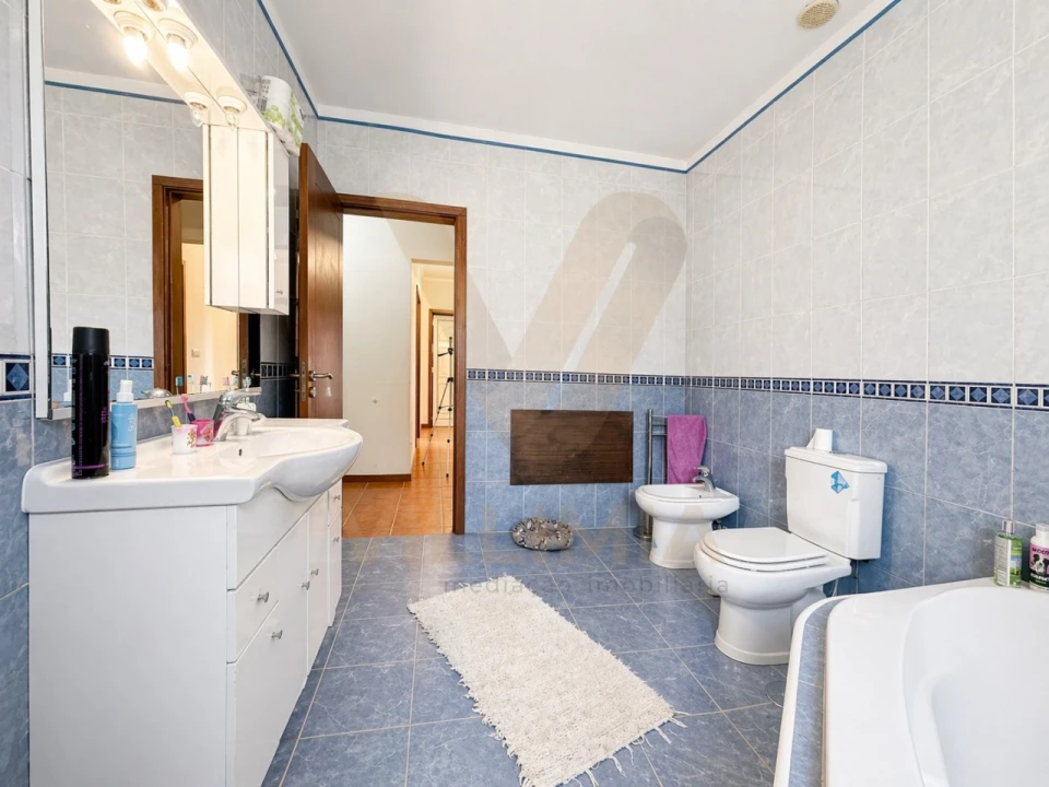 Moradia T3 para Venda em Bárrio e Cepões Foto 15