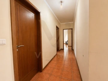 Moradia T3 para Venda em Bárrio e Cepões