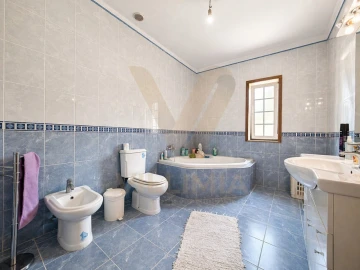 Moradia T3 para Venda em Bárrio e Cepões