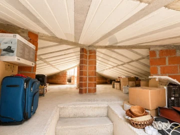 Moradia T3 para Venda em Bárrio e Cepões