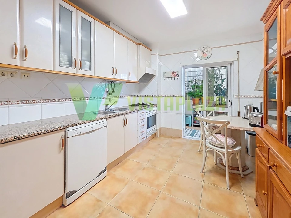 Apartamento T3 para Venda em Portimão Foto 15