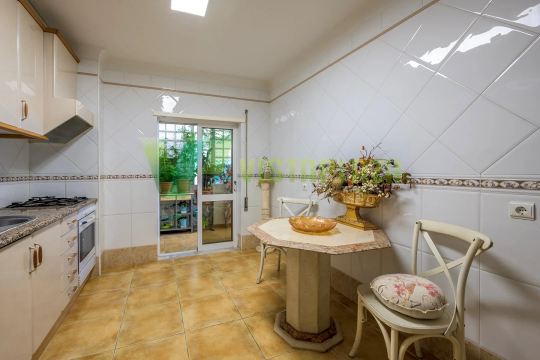 Apartamento T3 para Venda em Portimão Foto 16