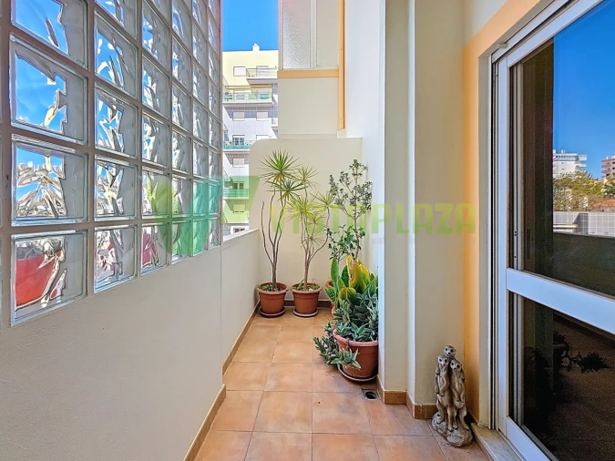 Apartamento T3 para Venda em Portimão Foto 16