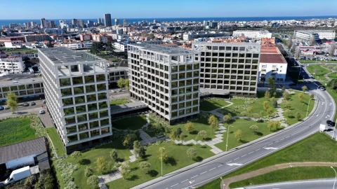 Apartamento T3 para Venda em Póvoa de Varzim, Beiriz e Argivai