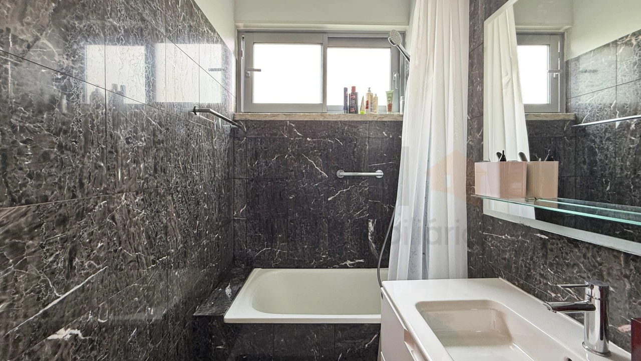 Apartamento T3 para Venda em Algés, Linda-A-Velha e Cruz Quebrada-Dafundo Foto 41