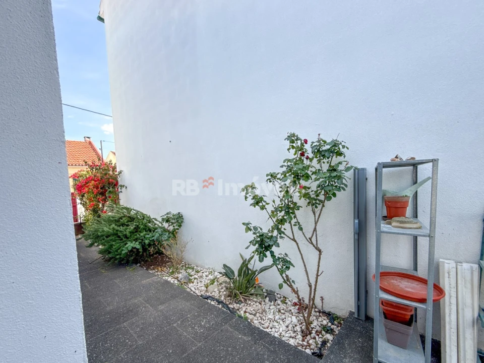 Moradia T2 para Venda em Atalaia Foto 36