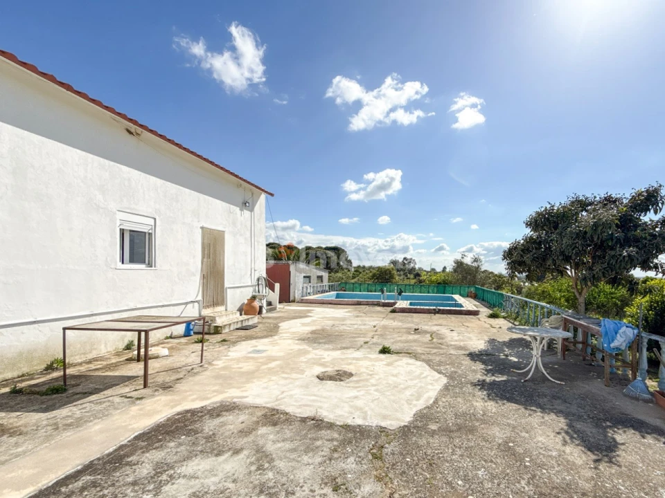 Moradia T3 para Venda em São Facundo e Vale das Mós Foto 1