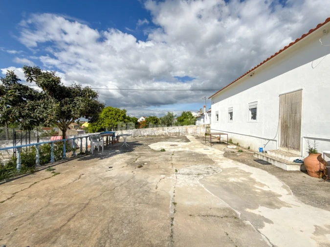 Moradia T3 para Venda em São Facundo e Vale das Mós Foto 2