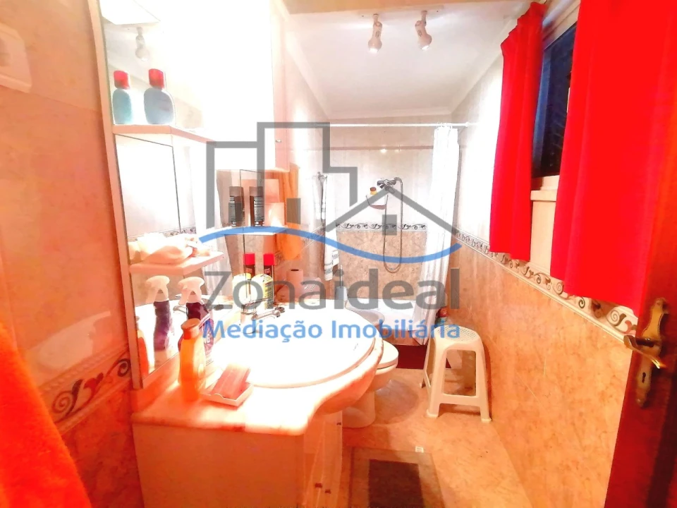 Quinta T2 para Venda em Alenquer (Santo Estêvão e Triana) Foto 13