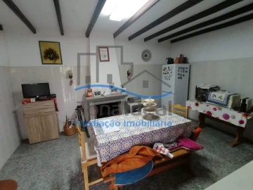 Quinta T2 para Venda em Alenquer (Santo Estêvão e Triana)