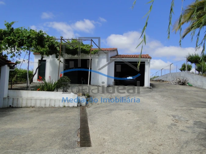 Quinta T2 para Venda em Alenquer (Santo Estêvão e Triana) Foto 3