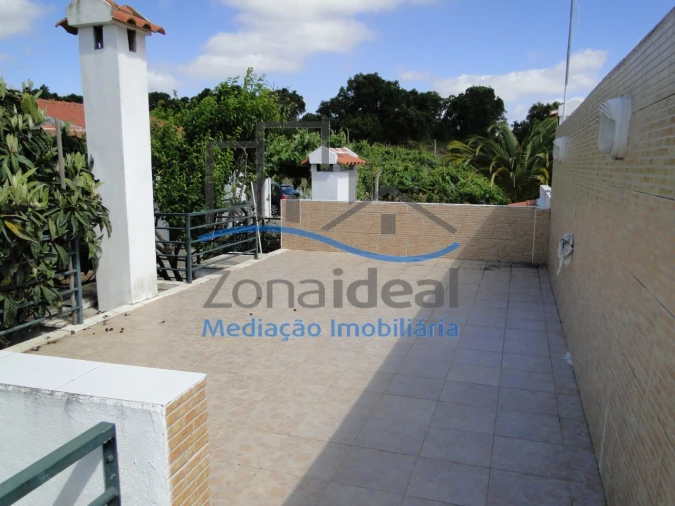 Quinta T2 para Venda em Alenquer (Santo Estêvão e Triana) Foto 25