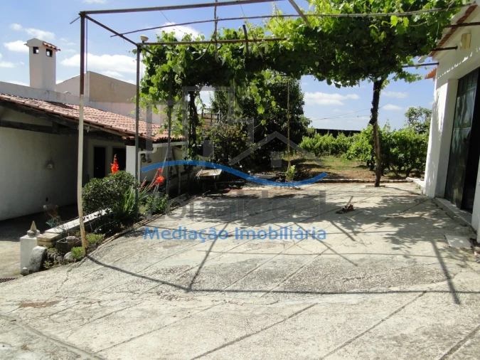 Quinta T2 para Venda em Alenquer (Santo Estêvão e Triana) Foto 28